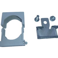 Druck-ISO-Schelle mit Trägerflanschklammer liefern und montieren